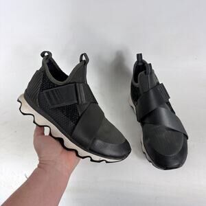 Sorel Kinetic Athletic Sneaker Women's 8 Black Slip On Low Top Hook & Loop